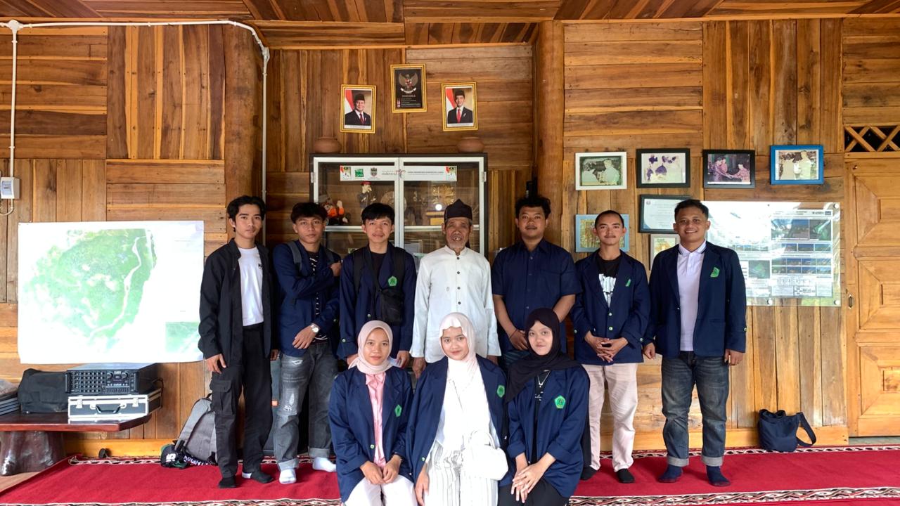 Hukum Adat Sebagai Living Law